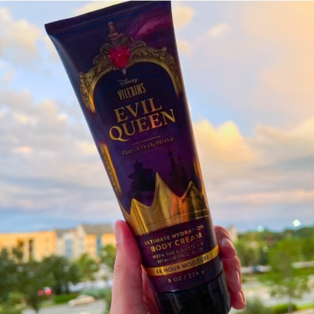 DISNEY VILLAINS EVIL QUEEN BATH & BODY WORKS BODY LOTION LIMITED EDITION